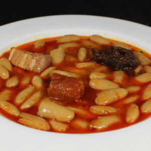 gulasz Fabada Asturiana
