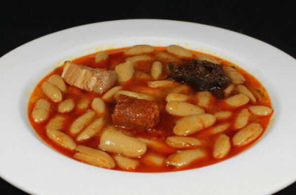 gulasz Fabada Asturiana